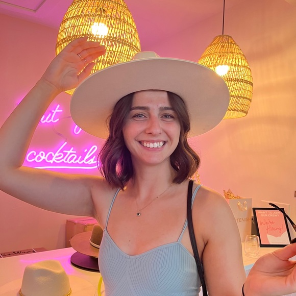 Meet your Posher, Maggie - Picture 1 of 1